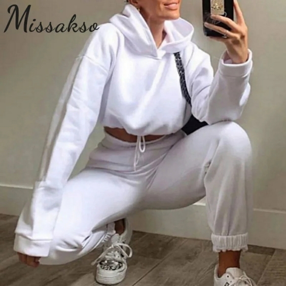 Womans 2 piece jogger set - Picture 2 of 4